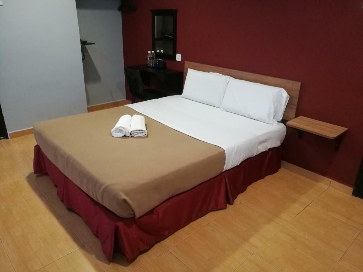 Grandpa Hotel Петалинг Джая Екстериор снимка