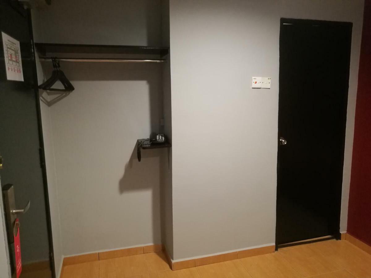 Grandpa Hotel Петалинг Джая Стая снимка